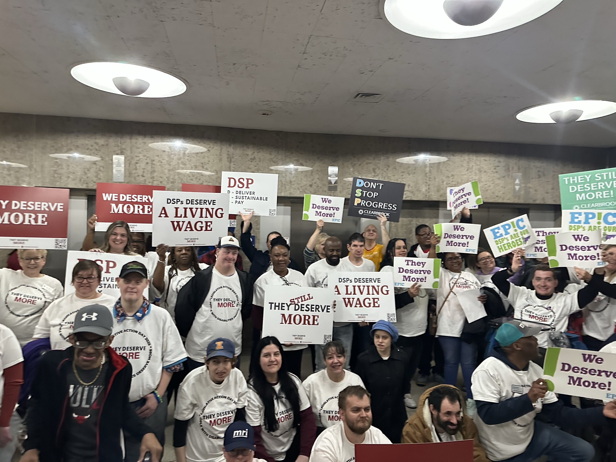 More than 200 advocates in Springfield—including individuals with IDD, DSPs, and providers from across Illinois—standing up for the future of community care.